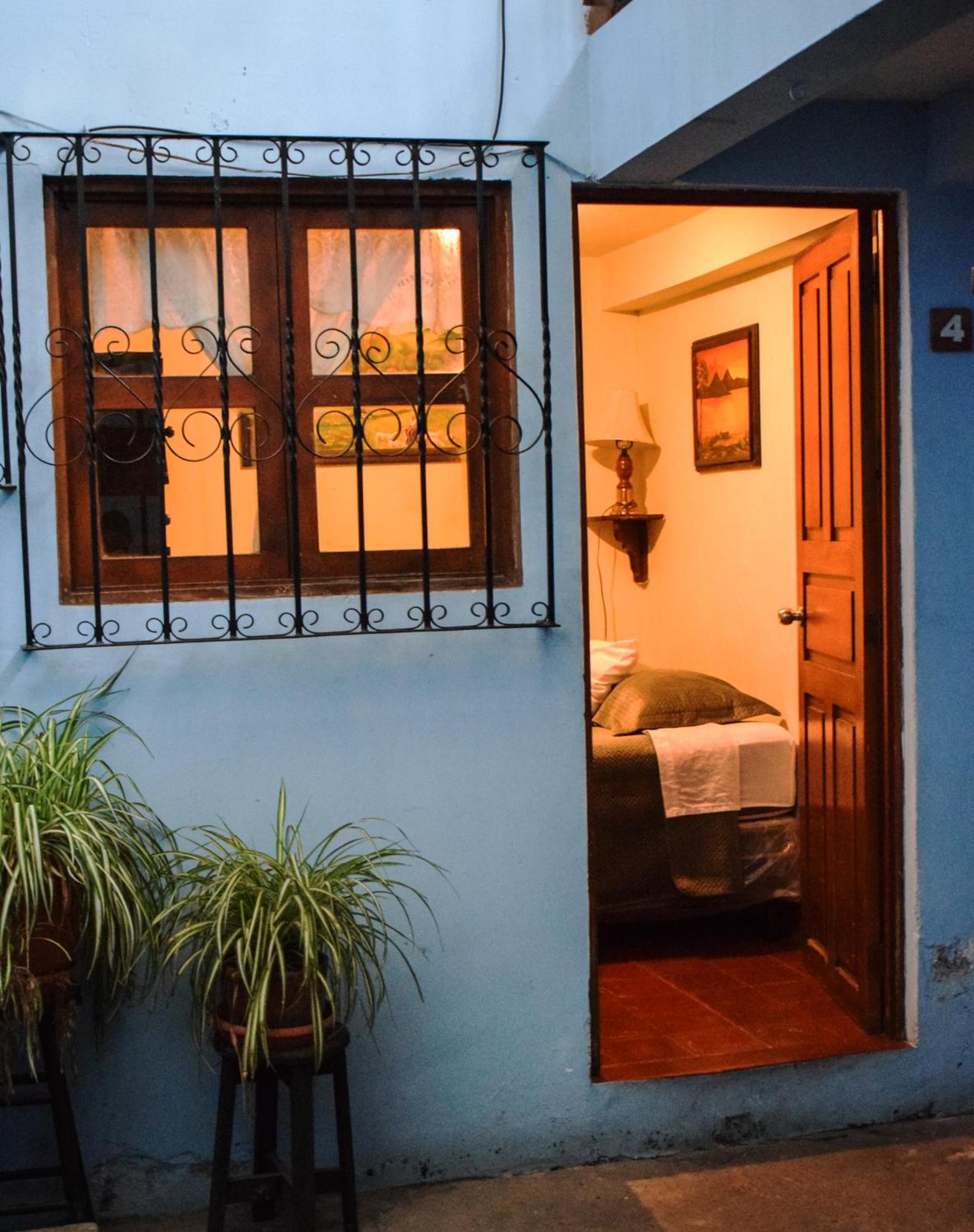 Dionisio Inn Antigua Eksteriør billede
