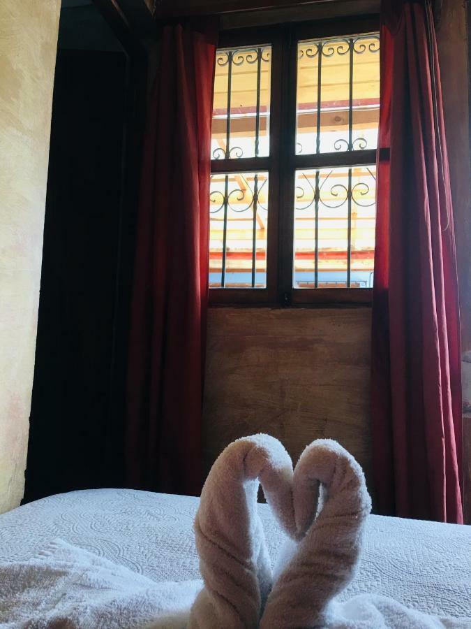 Dionisio Inn Antigua Eksteriør billede