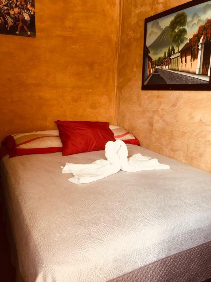 Dionisio Inn Antigua Eksteriør billede